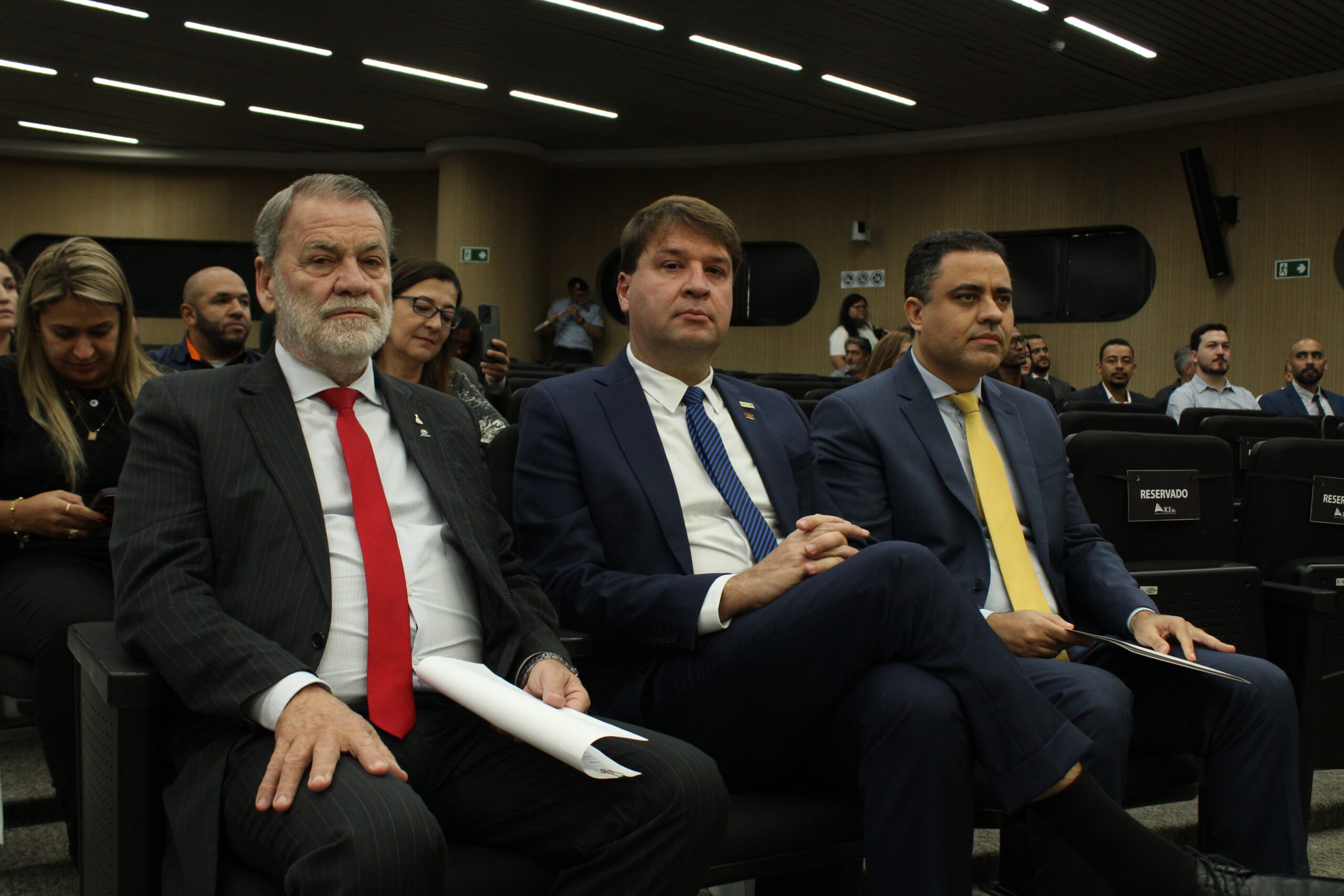 02 ouvidoria durval barenco e adonias